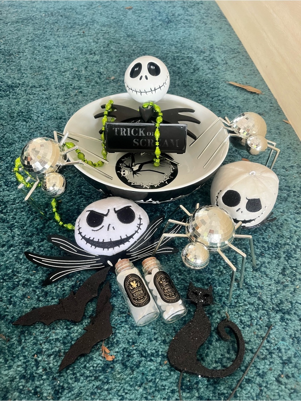 Nightmare Skull Halloween Party Bowl Set by